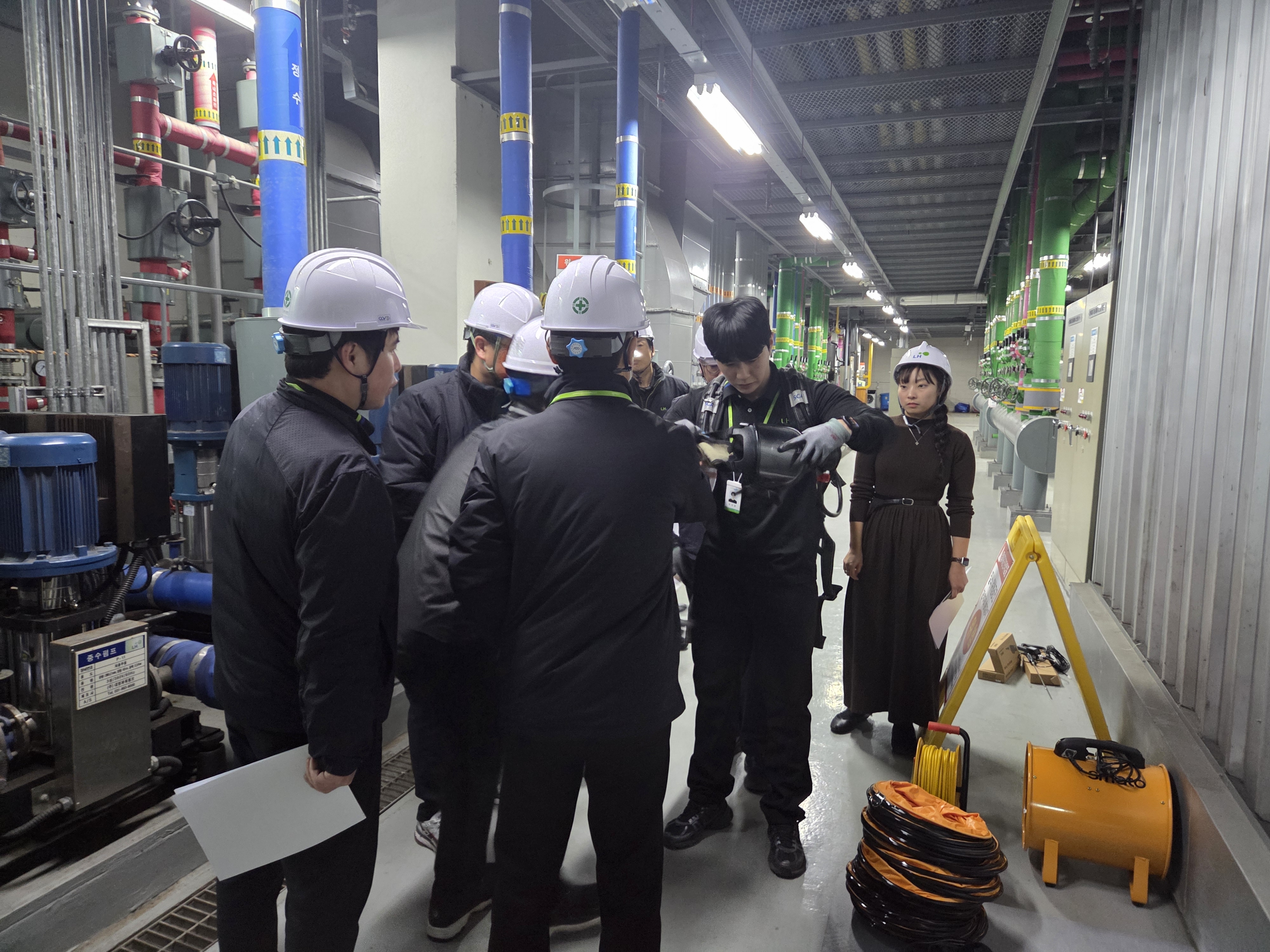 5f49bd5f6d6941c5e319f8a25f0edcc4_1764751151_8763.jpg 5f49bd5f6d6941c5e319f8a25f0edcc4_1764751151_8763.jpg